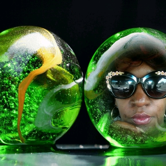 Meet your Posher, Ranelle - Picture 1 of 1